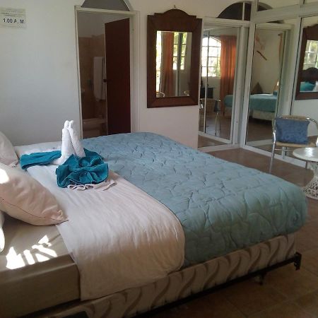 Hotel El Viejo Pirata Boca de Yuma Kültér fotó