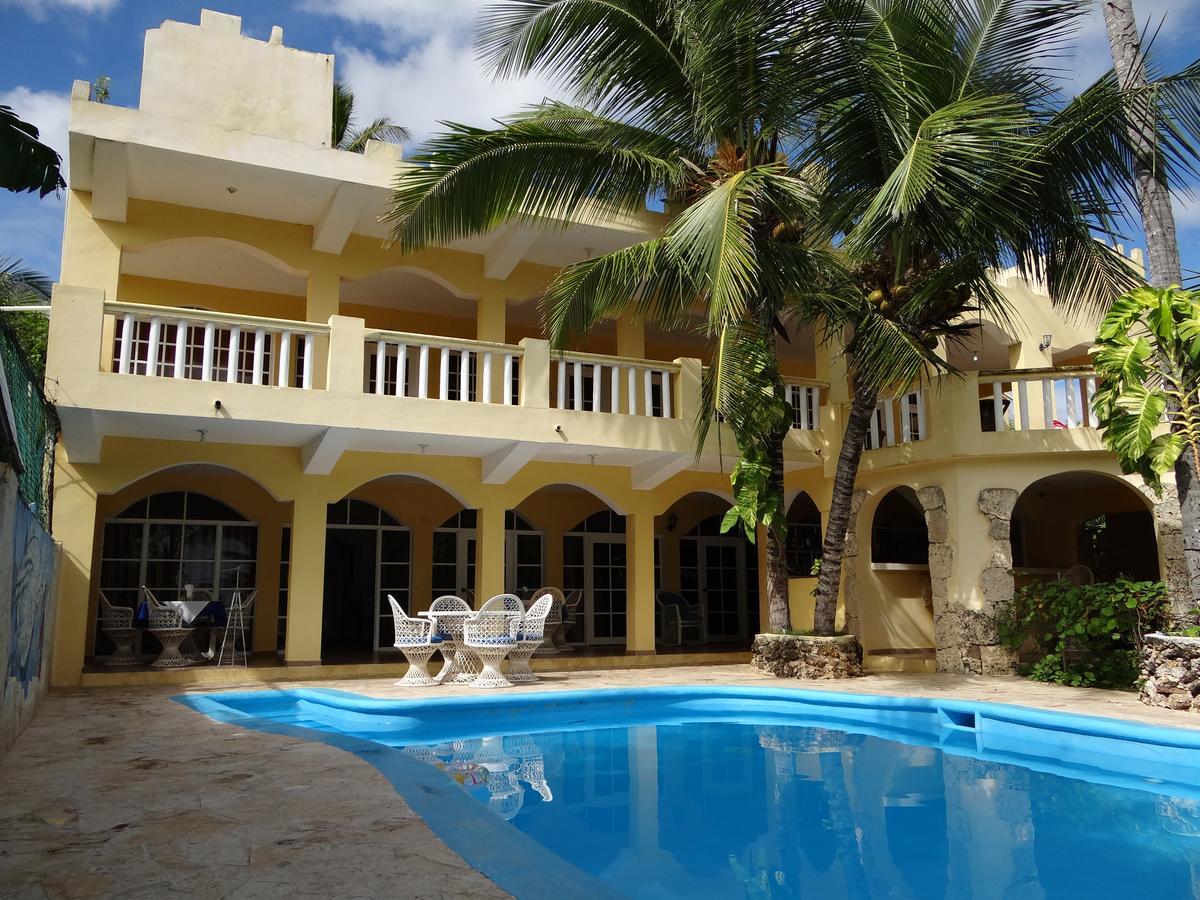 Hotel El Viejo Pirata Boca de Yuma Kültér fotó