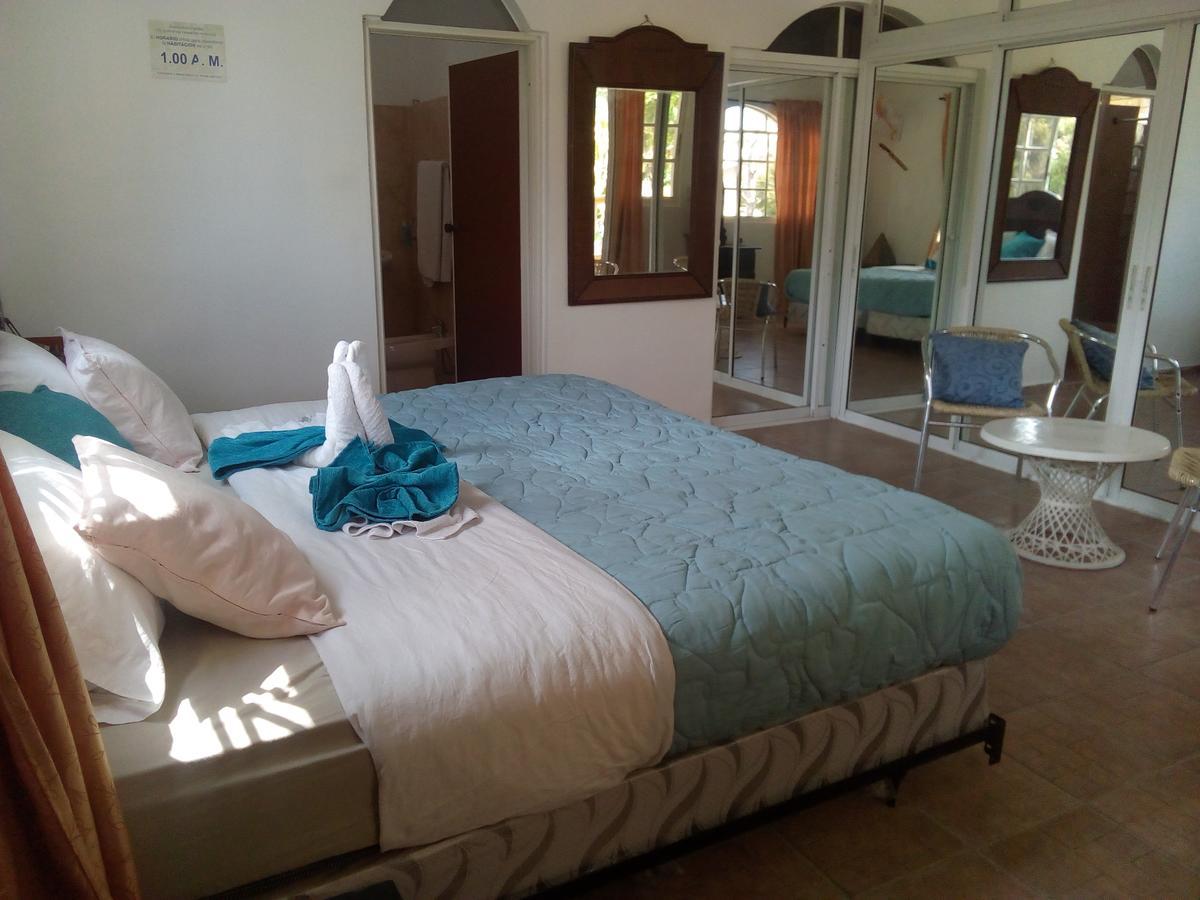 Hotel El Viejo Pirata Boca de Yuma Kültér fotó